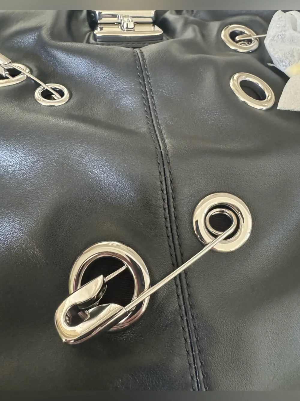 NWT Marc Jacobs The Grommet Charm Cristina Leather Tote - Picture 12 of 15